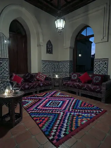 [Dar Maalma 07] Tapis “Fusion chromatique” – Création en coton premium et laine tissée à la main